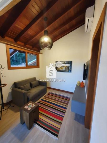 Comprar Casa em Itaipava, Petrópolis/RJ - Simone de Oliveira Imóveis
