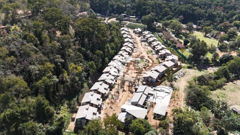 Comprar Casa em Itaipava, Petrópolis/RJ - Simone de Oliveira Imóveis