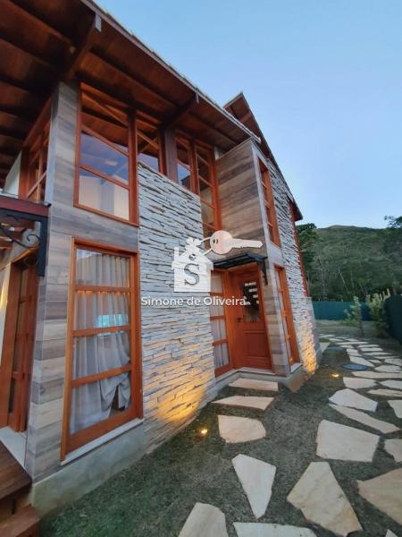 Comprar Casa em Itaipava, Petrópolis/RJ - Simone de Oliveira Imóveis