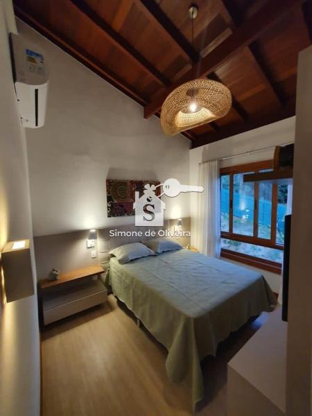 Comprar Casa em Itaipava, Petrópolis/RJ - Simone de Oliveira Imóveis