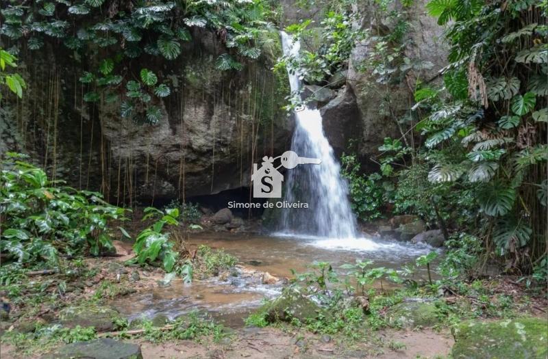 Comprar Apartamento em Samambaia, Petrópolis/RJ - Simone de Oliveira Imóveis
