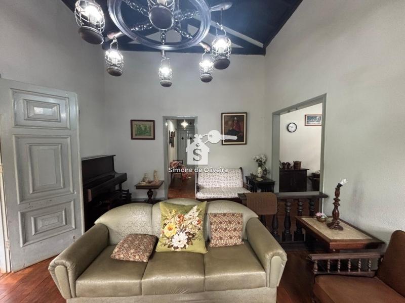 Comprar Casa em Itaipava, Petrópolis/RJ - Simone de Oliveira Imóveis