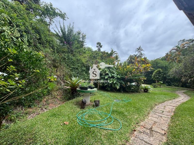 Comprar Casa em Itaipava, Petrópolis/RJ - Simone de Oliveira Imóveis