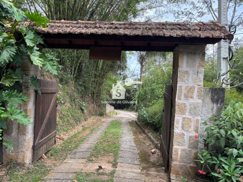 Comprar Casa em Itaipava, Petrópolis/RJ - Simone de Oliveira Imóveis