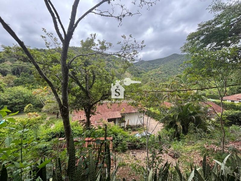 Comprar Casa em Itaipava, Petrópolis/RJ - Simone de Oliveira Imóveis