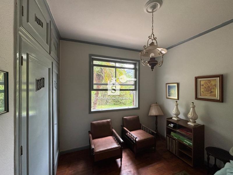 Comprar Casa em Itaipava, Petrópolis/RJ - Simone de Oliveira Imóveis