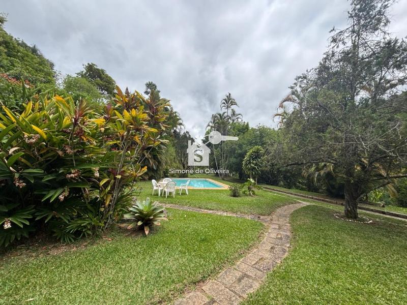 Comprar Casa em Itaipava, Petrópolis/RJ - Simone de Oliveira Imóveis