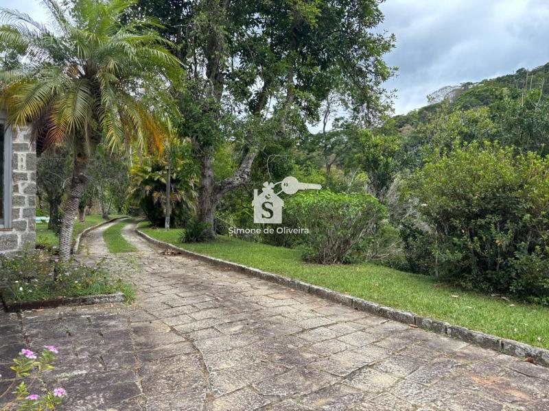 Comprar Casa em Itaipava, Petrópolis/RJ - Simone de Oliveira Imóveis