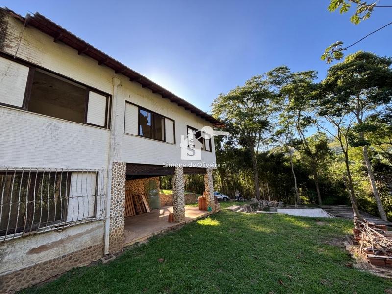 Comprar Casa em Itaipava, Petrópolis/RJ - Simone de Oliveira Imóveis