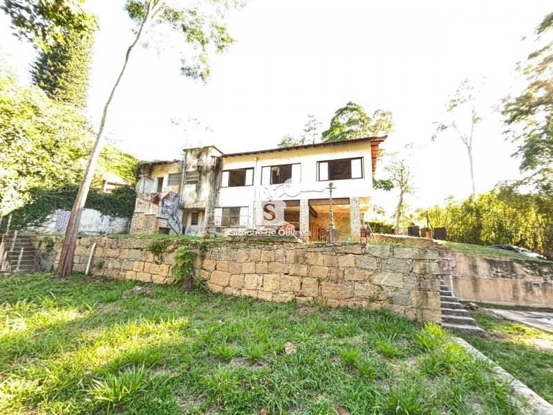 Comprar Casa em Itaipava, Petrópolis/RJ - Simone de Oliveira Imóveis