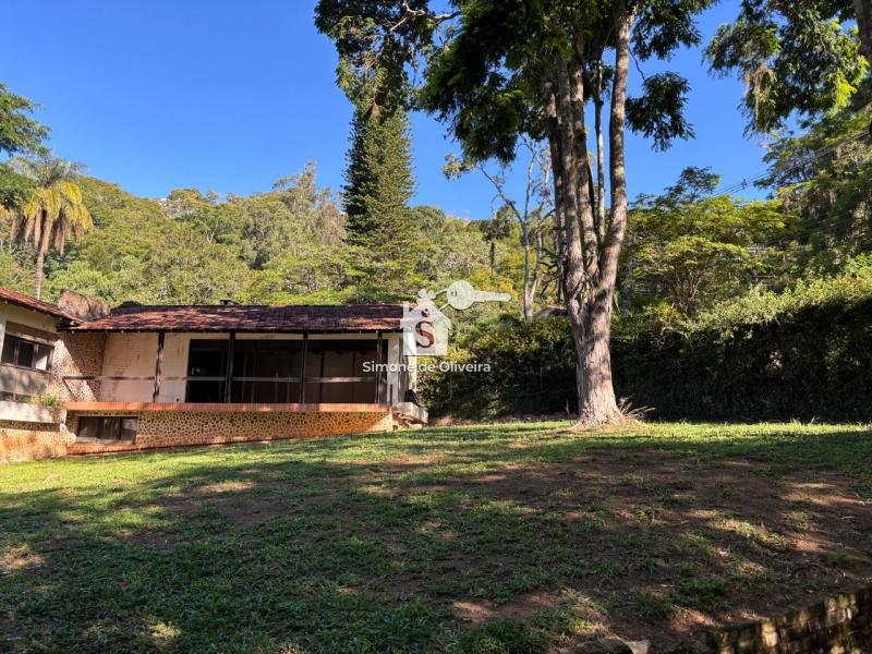 Comprar Casa em Itaipava, Petrópolis/RJ - Simone de Oliveira Imóveis