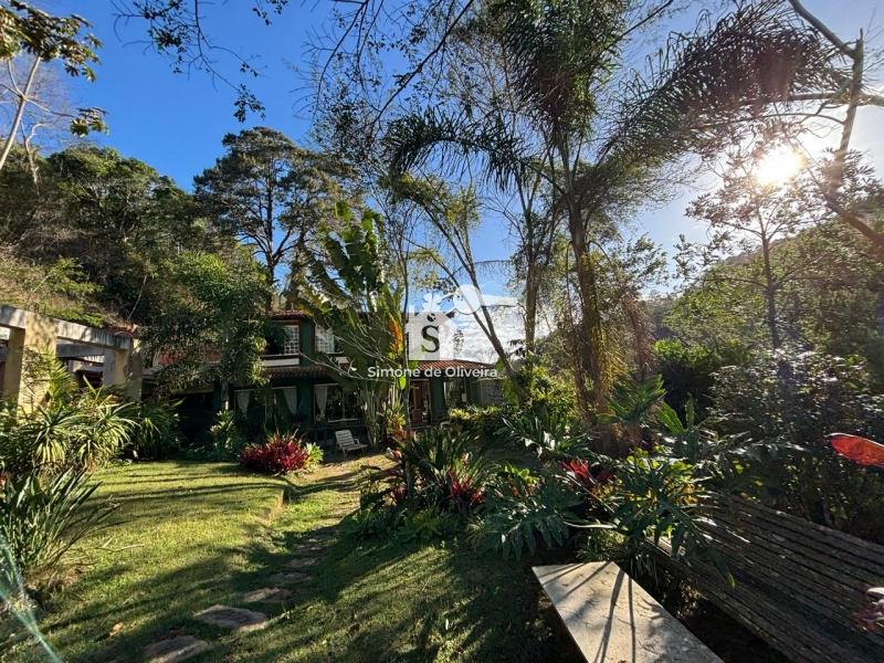 Comprar Casa em Itaipava, Petrópolis/RJ - Simone de Oliveira Imóveis