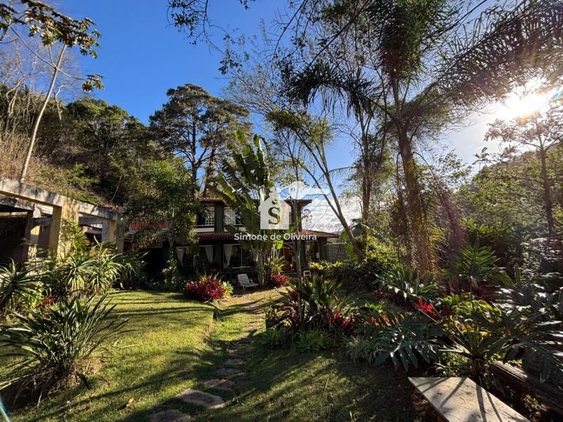 Comprar Casa em Itaipava, Petrópolis/RJ - Simone de Oliveira Imóveis