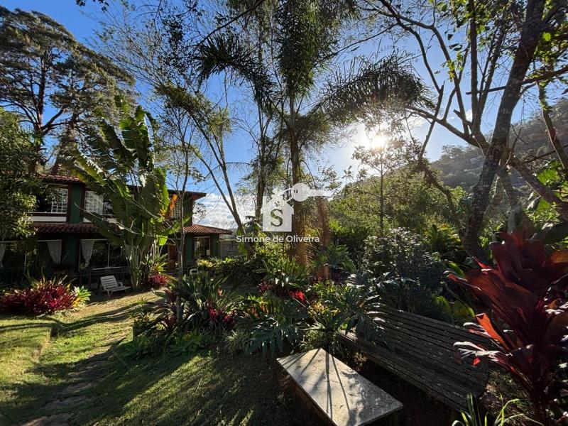 Comprar Casa em Itaipava, Petrópolis/RJ - Simone de Oliveira Imóveis