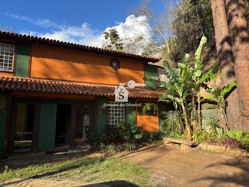 Comprar Casa em Itaipava, Petrópolis/RJ - Simone de Oliveira Imóveis