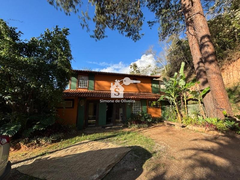 Comprar Casa em Itaipava, Petrópolis/RJ - Simone de Oliveira Imóveis