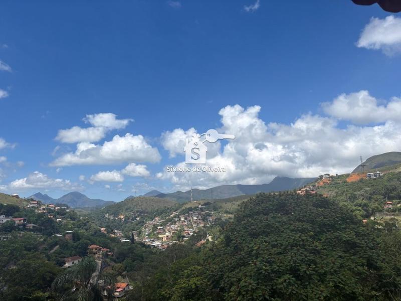 Comprar Casa em Itaipava, Petrópolis/RJ - Simone de Oliveira Imóveis