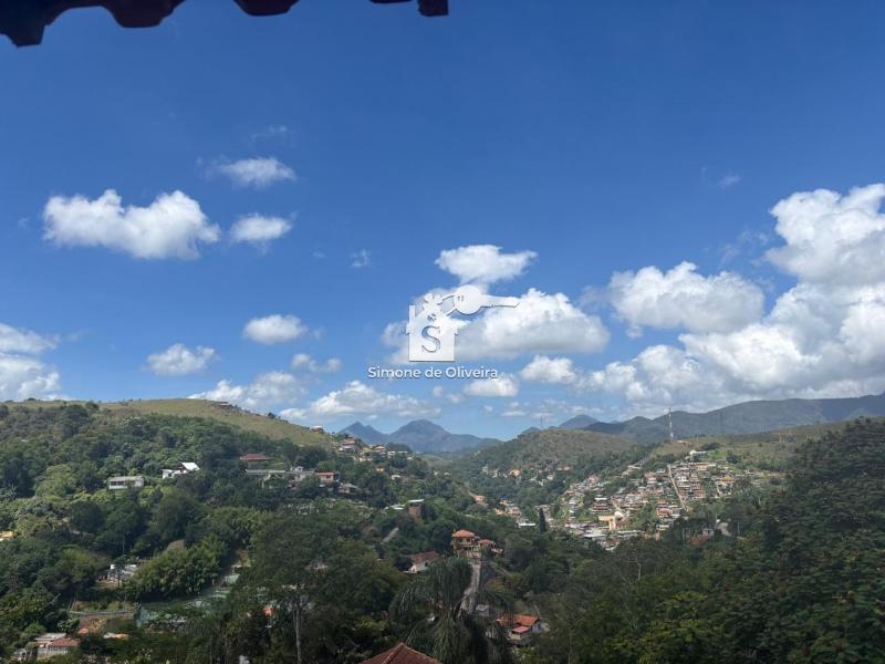 Comprar Casa em Itaipava, Petrópolis/RJ - Simone de Oliveira Imóveis