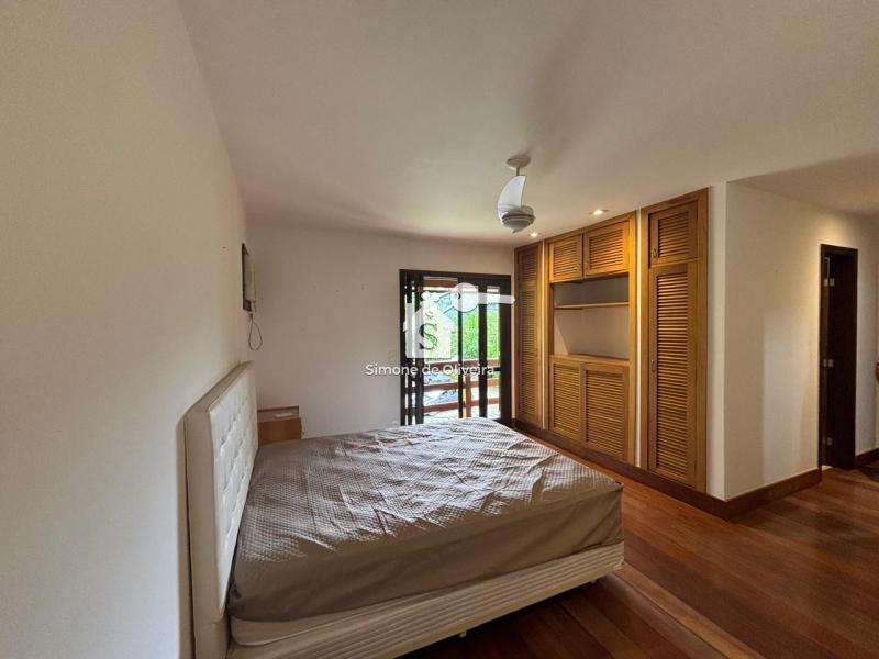 Comprar Casa em Itaipava, Petrópolis/RJ - Simone de Oliveira Imóveis