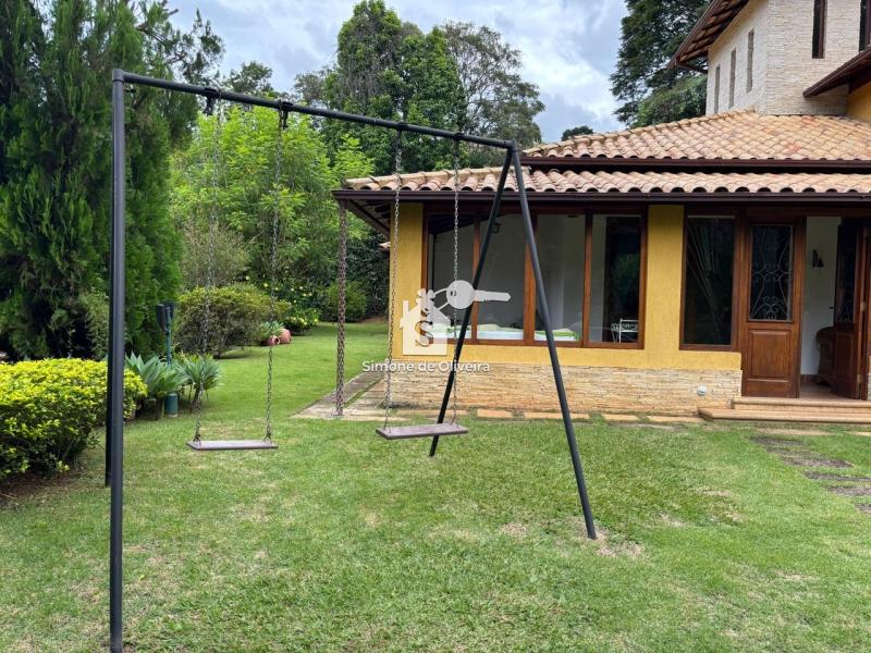 Comprar Casa em Itaipava, Petrópolis/RJ - Simone de Oliveira Imóveis