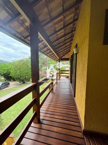 Comprar Casa em Itaipava, Petrópolis/RJ - Simone de Oliveira Imóveis