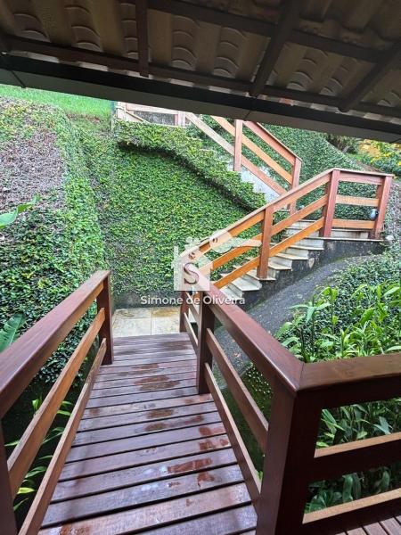 Comprar Casa em Itaipava, Petrópolis/RJ - Simone de Oliveira Imóveis