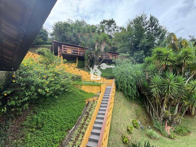 Comprar Casa em Itaipava, Petrópolis/RJ - Simone de Oliveira Imóveis