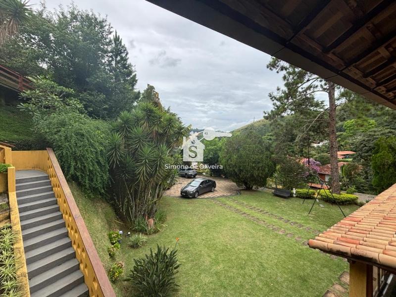 Comprar Casa em Itaipava, Petrópolis/RJ - Simone de Oliveira Imóveis