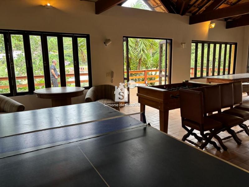 Comprar Casa em Itaipava, Petrópolis/RJ - Simone de Oliveira Imóveis