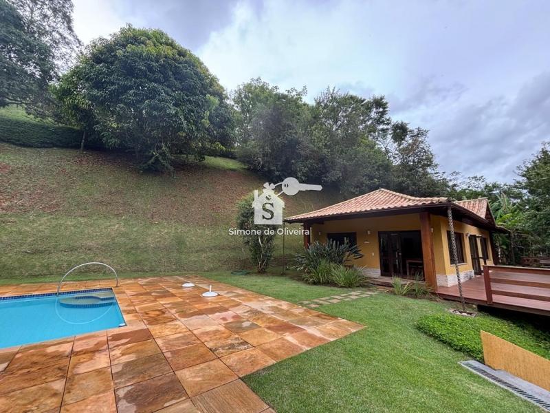 Comprar Casa em Itaipava, Petrópolis/RJ - Simone de Oliveira Imóveis