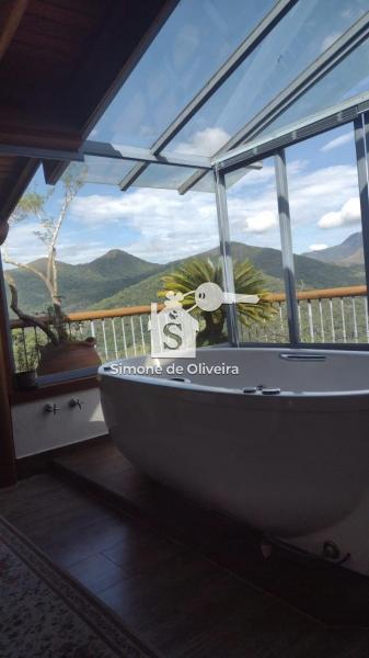 Comprar Casa em Itaipava, Petrópolis/RJ - Simone de Oliveira Imóveis
