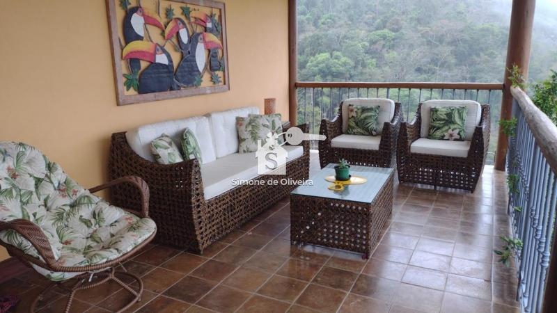 Comprar Casa em Itaipava, Petrópolis/RJ - Simone de Oliveira Imóveis