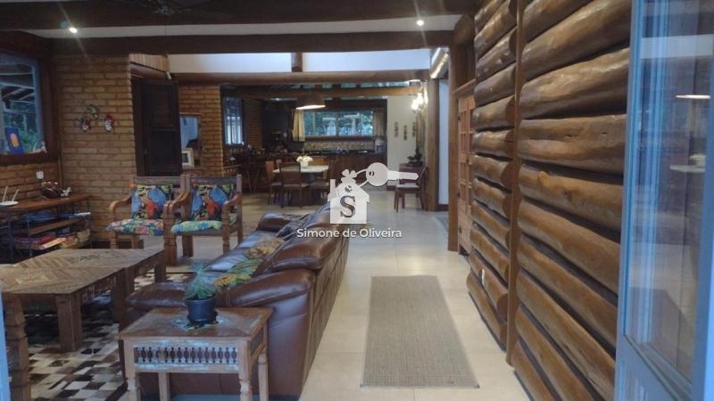 Comprar Casa em Itaipava, Petrópolis/RJ - Simone de Oliveira Imóveis