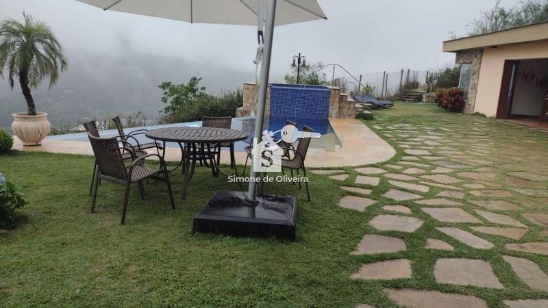 Comprar Casa em Itaipava, Petrópolis/RJ - Simone de Oliveira Imóveis