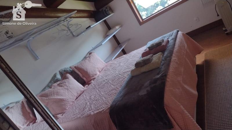 Comprar Casa em Itaipava, Petrópolis/RJ - Simone de Oliveira Imóveis