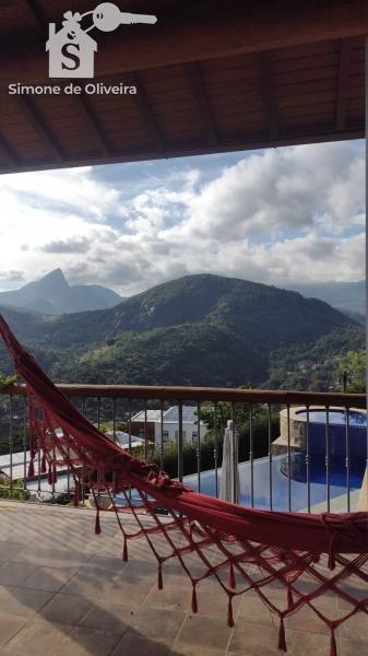 Comprar Casa em Itaipava, Petrópolis/RJ - Simone de Oliveira Imóveis