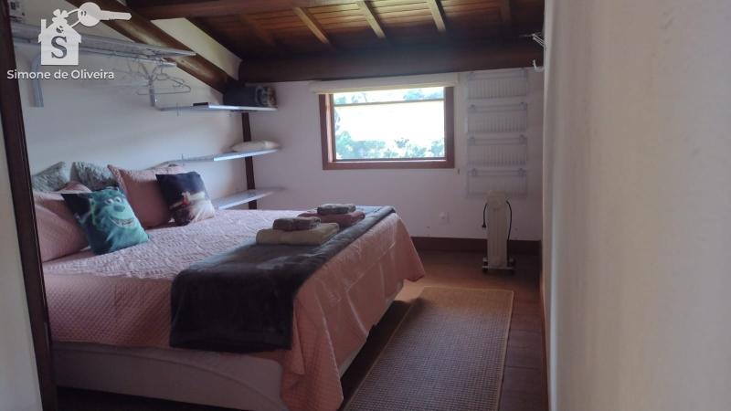 Comprar Casa em Itaipava, Petrópolis/RJ - Simone de Oliveira Imóveis