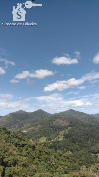 Comprar Casa em Itaipava, Petrópolis/RJ - Simone de Oliveira Imóveis