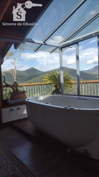Comprar Casa em Itaipava, Petrópolis/RJ - Simone de Oliveira Imóveis