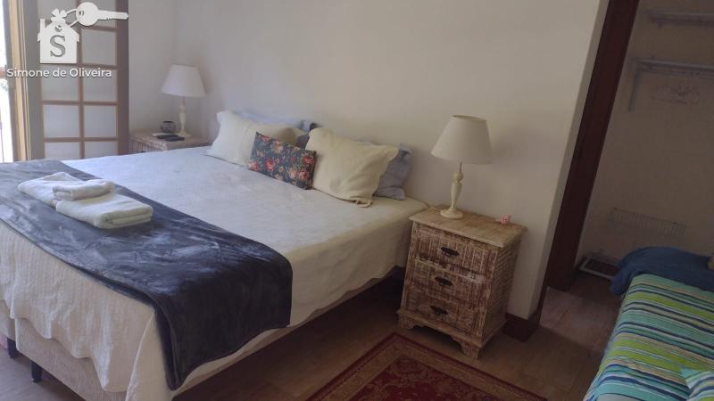 Comprar Casa em Itaipava, Petrópolis/RJ - Simone de Oliveira Imóveis