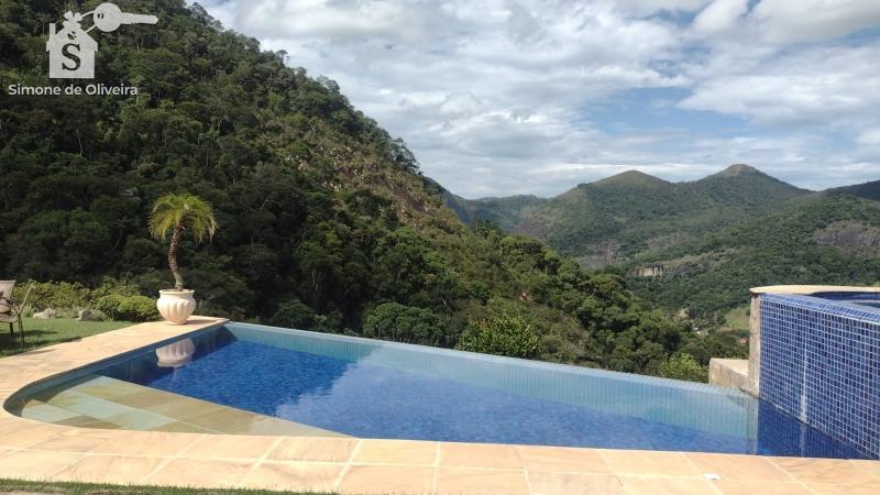 Comprar Casa em Itaipava, Petrópolis/RJ - Simone de Oliveira Imóveis