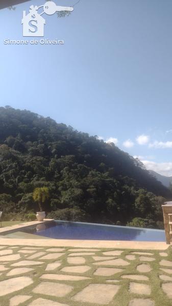 Comprar Casa em Itaipava, Petrópolis/RJ - Simone de Oliveira Imóveis
