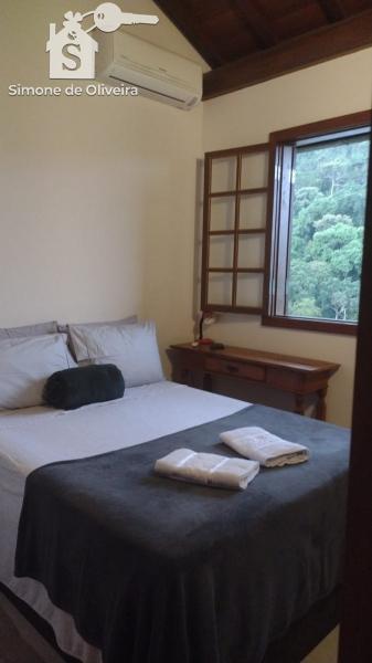 Comprar Casa em Itaipava, Petrópolis/RJ - Simone de Oliveira Imóveis