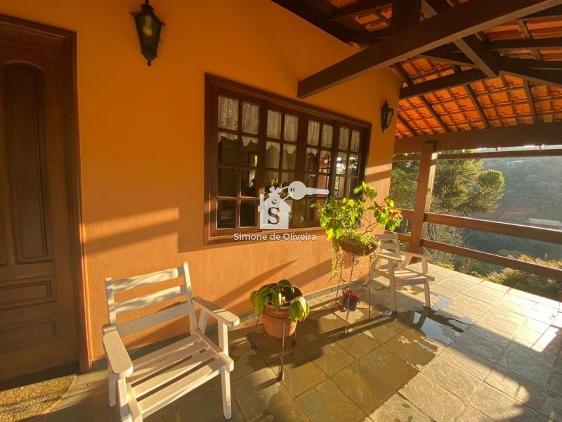 Comprar Casa em Itaipava, Petrópolis/RJ - Simone de Oliveira Imóveis