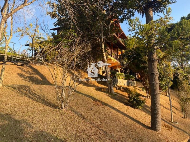 Comprar Casa em Itaipava, Petrópolis/RJ - Simone de Oliveira Imóveis
