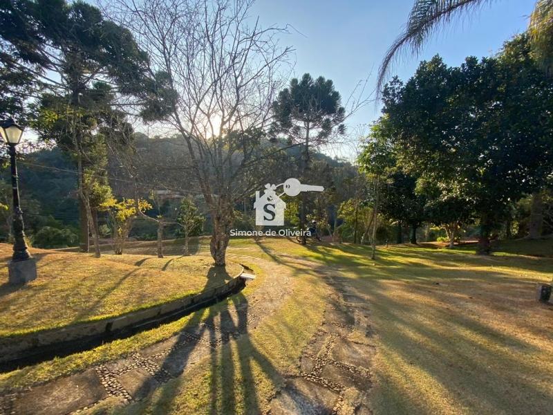 Comprar Casa em Itaipava, Petrópolis/RJ - Simone de Oliveira Imóveis