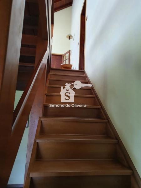 Comprar Casa em Itaipava, Petrópolis/RJ - Simone de Oliveira Imóveis