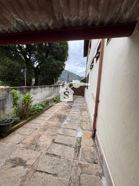 Comprar Casa em Itaipava, Petrópolis/RJ - Simone de Oliveira Imóveis
