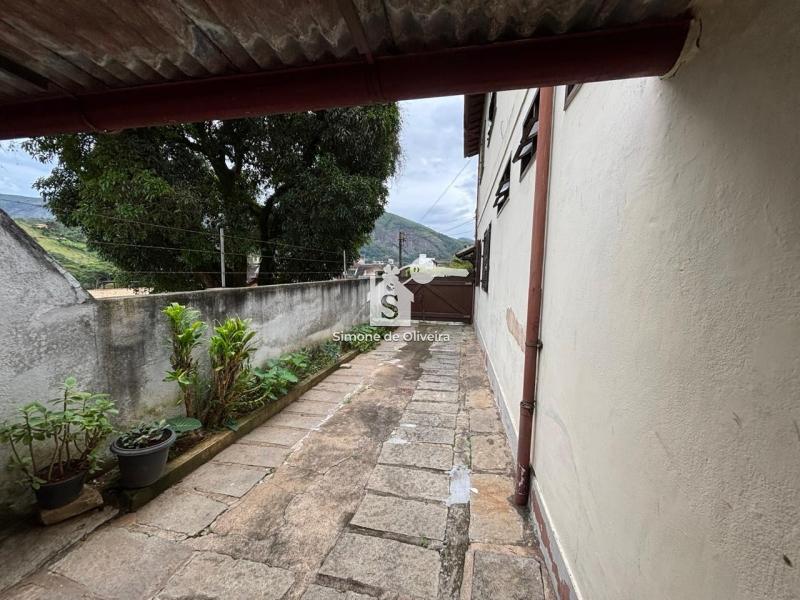 Comprar Casa em Itaipava, Petrópolis/RJ - Simone de Oliveira Imóveis