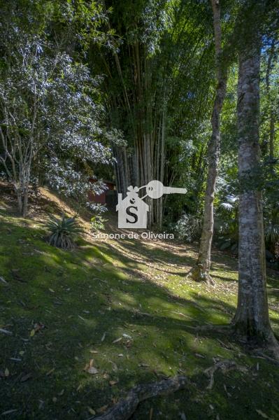 Comprar Casa em Itaipava, Petrópolis/RJ - Simone de Oliveira Imóveis